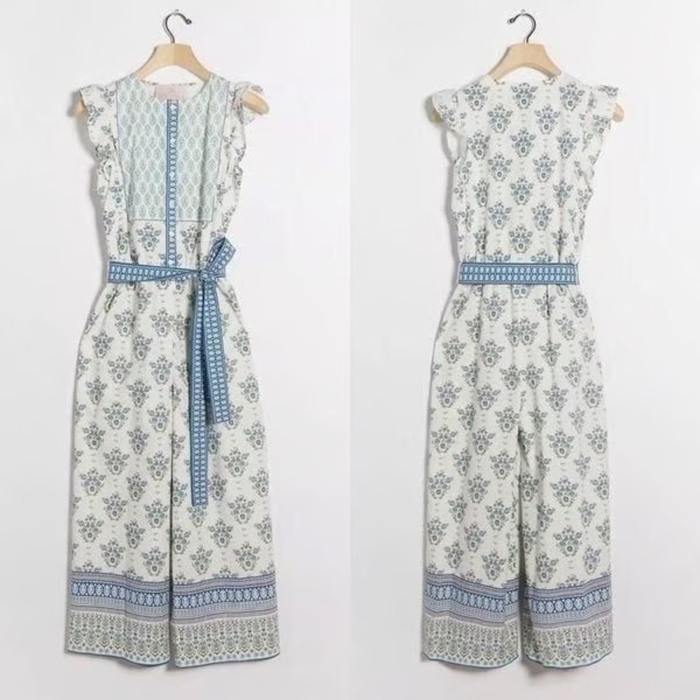 Gal Meets Glam Blue and Cream Patterned Midi Dress